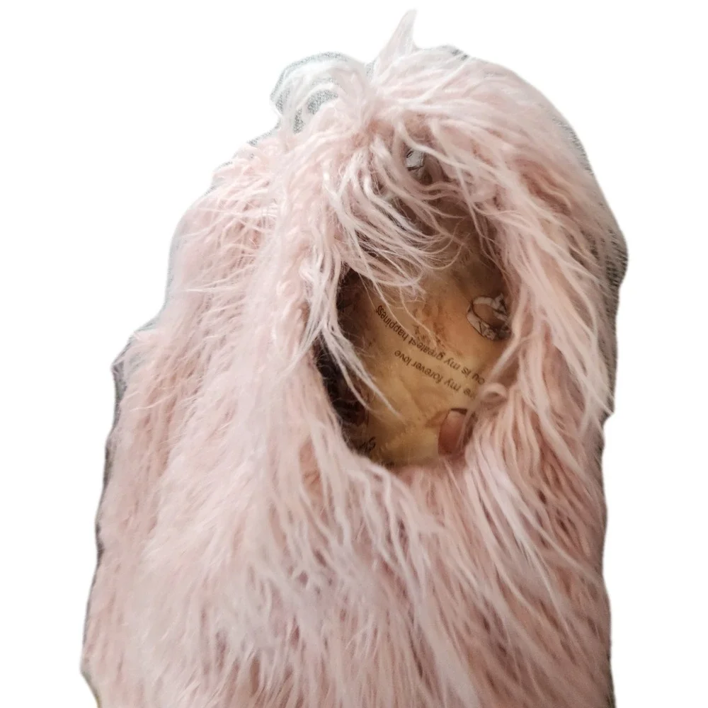 Fashionable Boutique Girls Size 100  4T Pink Faux Fur Vest Shaggy Glam